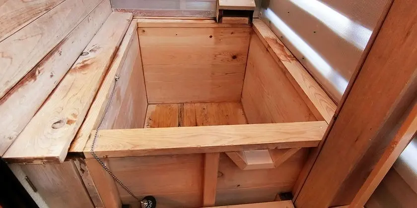 Traditional Oda, Sigara İçilmez, Buzdolabı (Japanese Room 101)