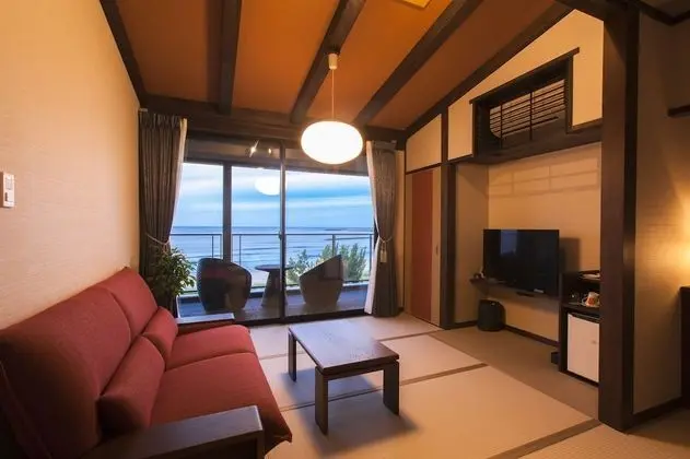 Superior Süit, Özel Banyo (Japanese Style, "KAIRI" "TSUKIAKARI")