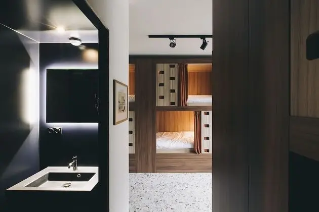 Bed in Shared Dormitory, Mixed Dorm (8 beds)