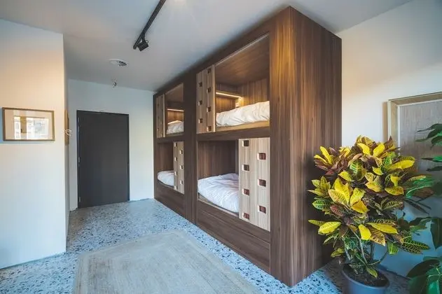 Bed in Shared Dormitory, Mixed Dorm (8 beds)