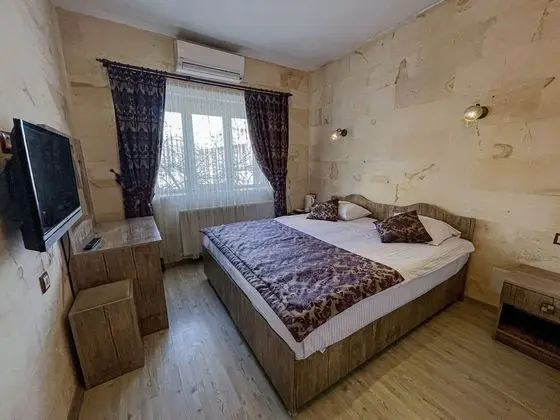 Economy Tek Büyük Yataklı Oda