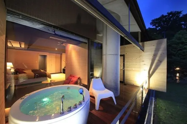 İki Ayrı Yataklı Oda, Avlu Manzaralı (Japanese Western + Futon, OpenAirBath)