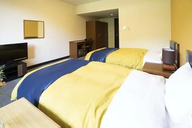 İki Ayrı Yataklı Oda, Sigara İçilmez