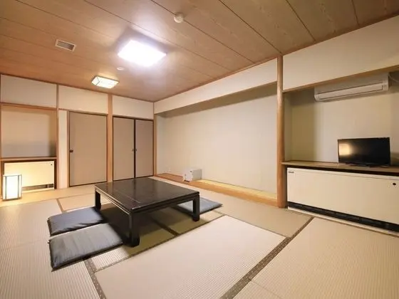 Traditional Oda (Japanese Style, 5 Guests)