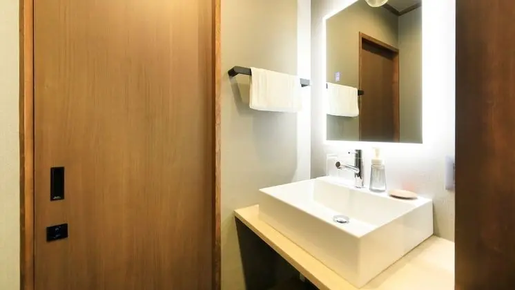 Basic Oda, 1 Büyük (Queen) Boy Yatak, Sigara İçilmez