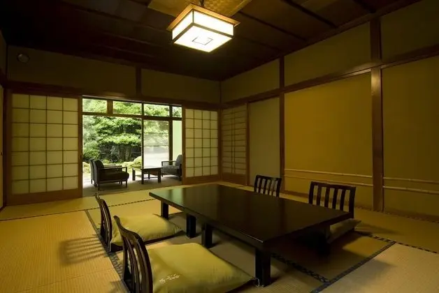 Traditional Oda (Japanese Style)