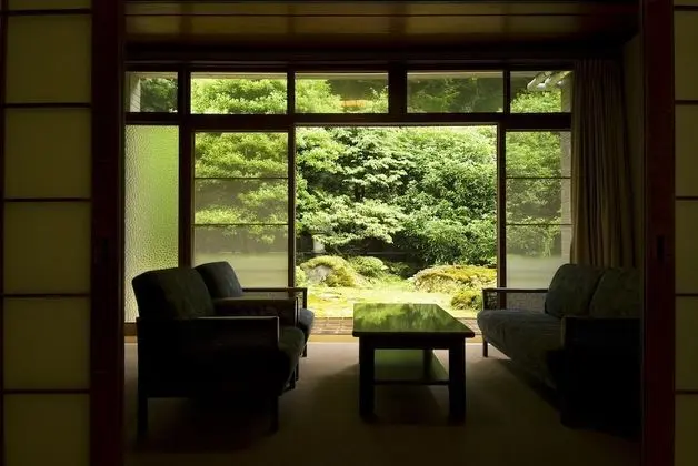 Traditional Oda (Japanese Style)