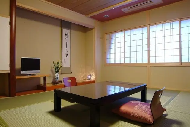 Traditional Oda, Ortak Banyo (Japanese-style, For 6 Guests)