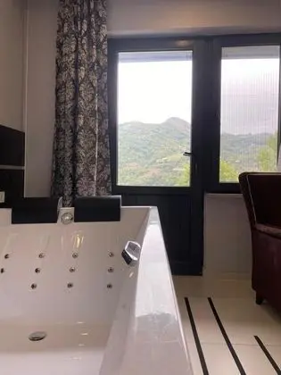 Suite, Dağ Manzaralı, Jakuzili ve Balkonlu