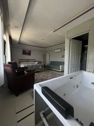 Suite, Dağ Manzaralı, Jakuzili ve Balkonlu