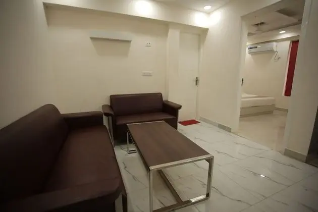 1 BHK Service Apartment