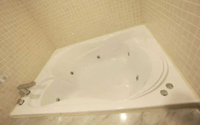 Oda (Deluxe Room Only)