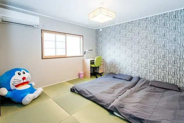 Ev (YUYU House - Imazado Anywhere Door)