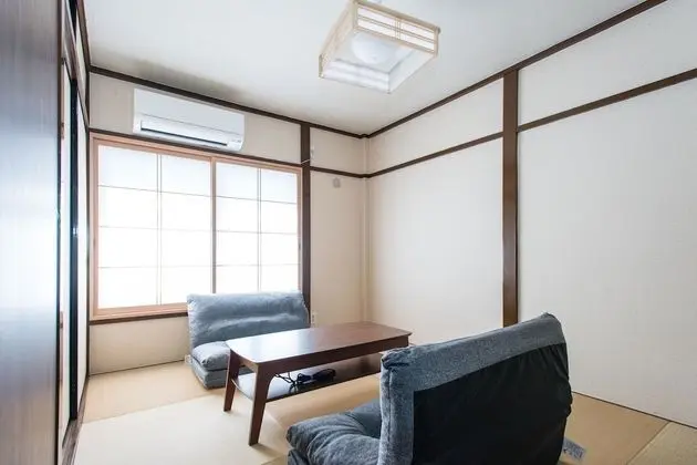 Ev (YUYU House - Imazado Anywhere Door)