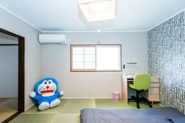Ev (YUYU House - Imazado Anywhere Door)