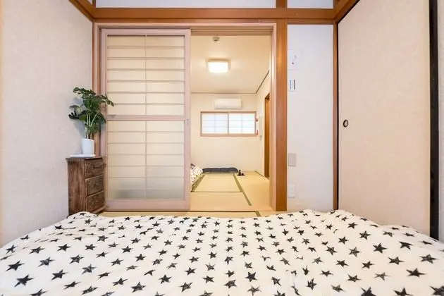 Ev (YUYU House - Imazado Kiki)