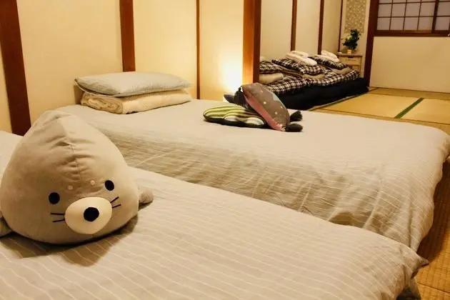 Ev (YUYU House - Imazado Kiki)