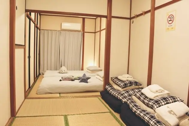 Ev (YUYU House - Imazado Kiki)