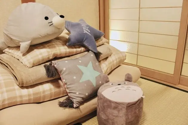Ev (YUYU House - Imazado Kiki)