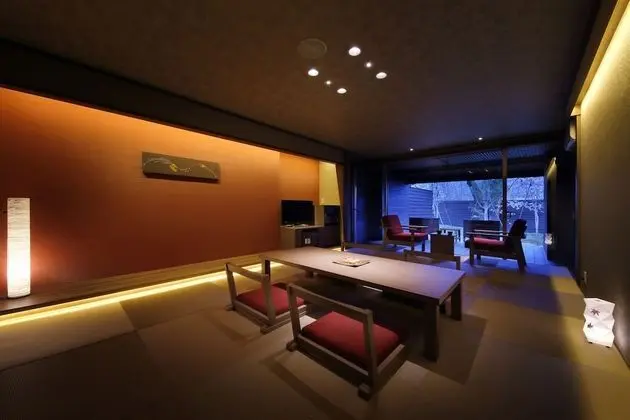 Traditional Oda, Özel Banyo (with Private Open-air Bath)