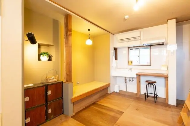 Ortak Ranzalı Oda, Sadece kadınlar için (1 out of 4 Single Beds)