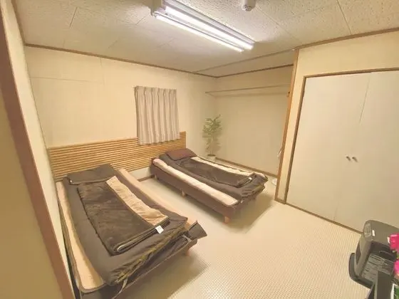 Ev (Yuzawa Japanese House)