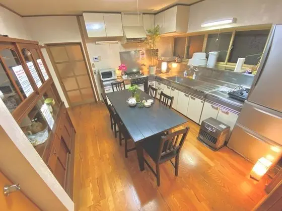Ev (Yuzawa Japanese House)