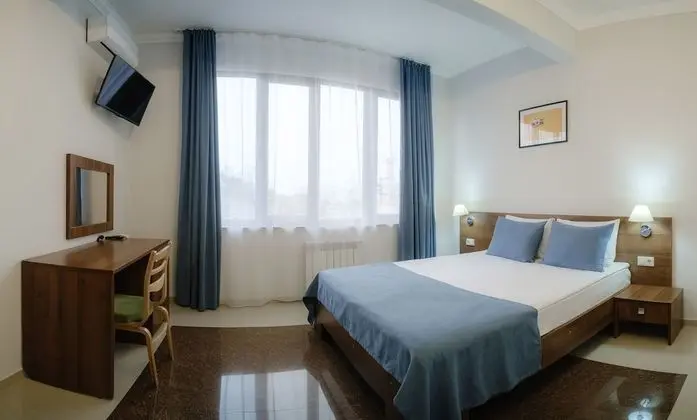 Standard Tek Büyük veya İki Ayrı Yataklı Oda