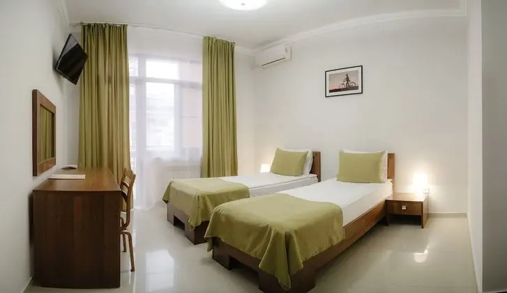 Standard Tek Büyük veya İki Ayrı Yataklı Oda, Balkon