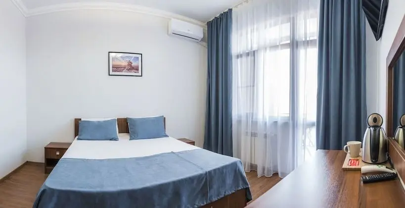 Superior Tek Büyük veya İki Ayrı Yataklı Oda