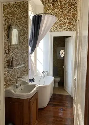 Romantic Üç Kişilik Oda (Chambre Yves)