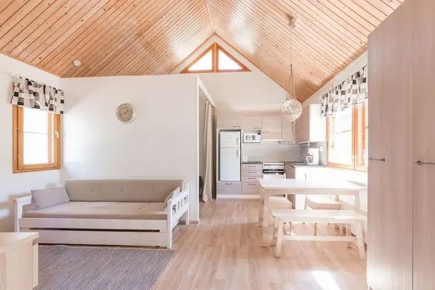 Plus Cottage, multiple beds (2-4 Adults)