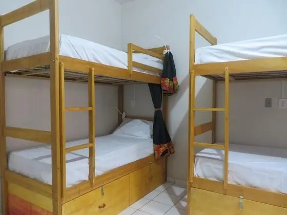 Quarto Vassouras (Misto, 4 Camas)
