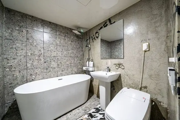 Premium Tek Büyük Yataklı Oda