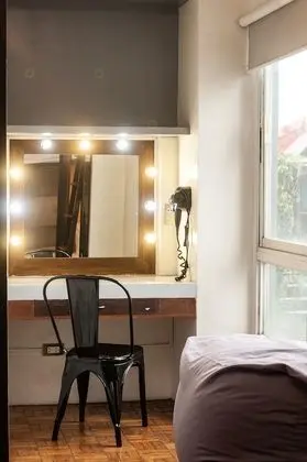 6 Beds Female Dorm