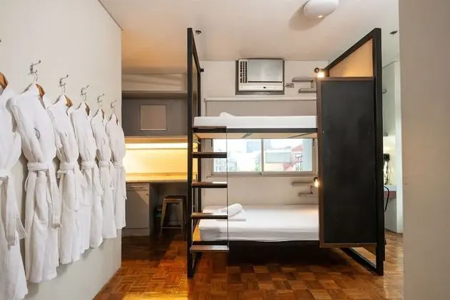 6 Beds Female Dorm