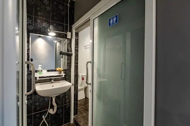 1 Person in 4-Bed Dormitory - Female Only
