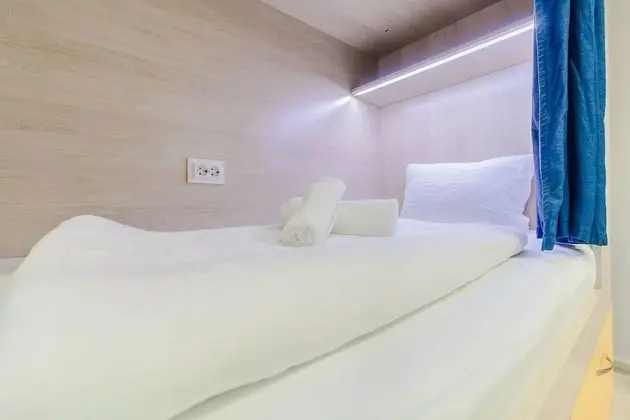 Ortak Ranzalı Oda, Karma Ranzalı Oda (1 Bed in 10 Person Dorm)