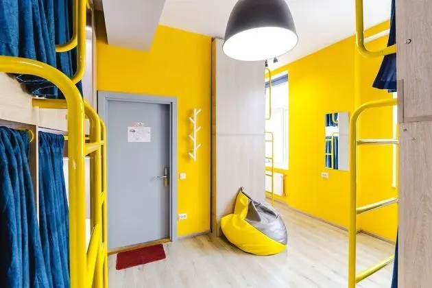 Ortak Ranzalı Oda, Karma Ranzalı Oda (1 Bed in 8 Person Dorm)
