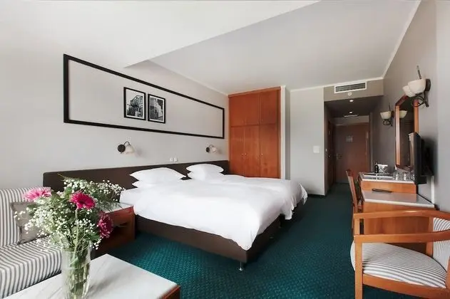 Deluxe Üç Kişilik Oda