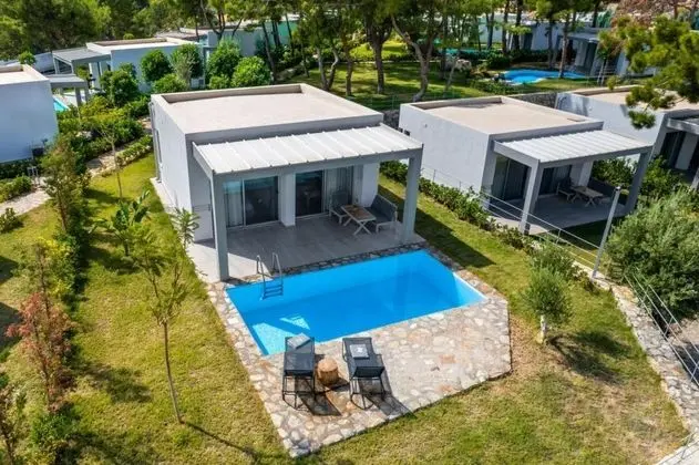 Özel Havuzlu Villa, Deniz Manzaralı