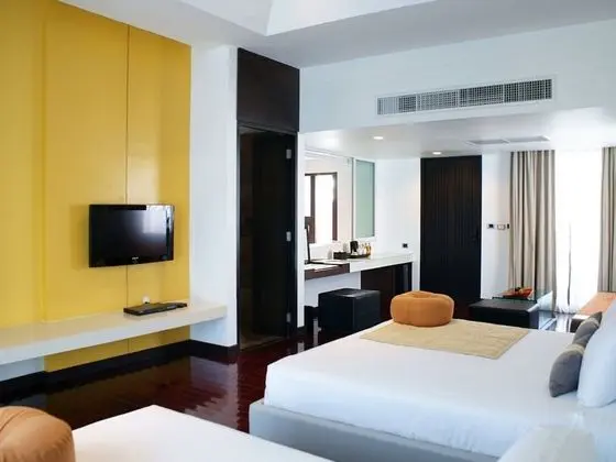Deluxe Twin Room Pool View