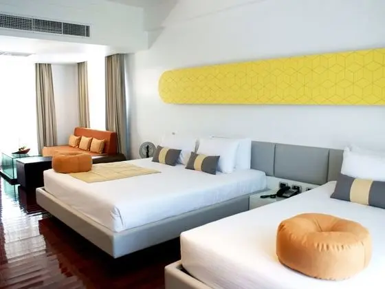 Deluxe Twin Room Pool View