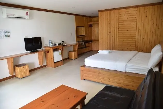 Garden view room