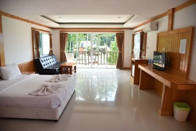 Garden view room