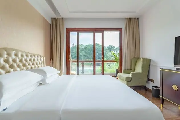 Deluxe Tek Büyük Yataklı Oda, 1 En Büyük (King) Boy Yatak, Balkon, Nehir Manzaralı
