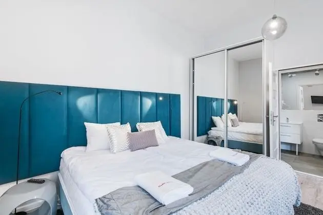 Deluxe Suite | King-size bed | A/C