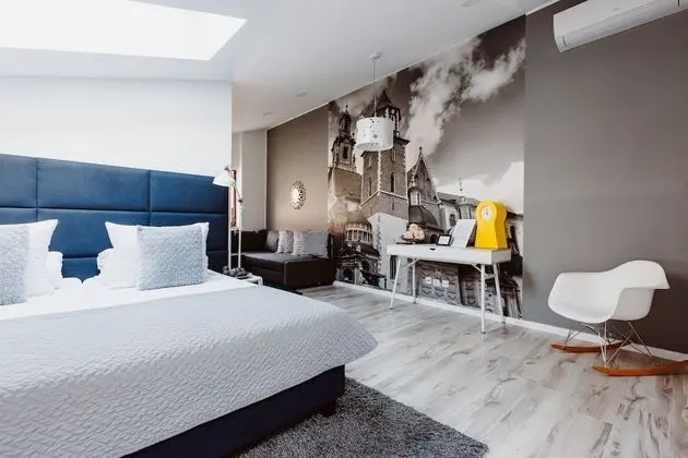Deluxe Suite | King-size bed | A/C