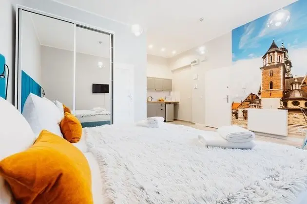 Deluxe Suite | King-size bed | A/C