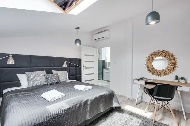Deluxe Two-Bedroom Suite | King-size beds | A/C
